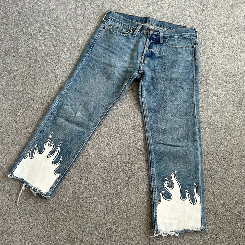 - Hollister Customized Flame Hem Cropped Jeans Buttonfly Sz 28       - 1F1752